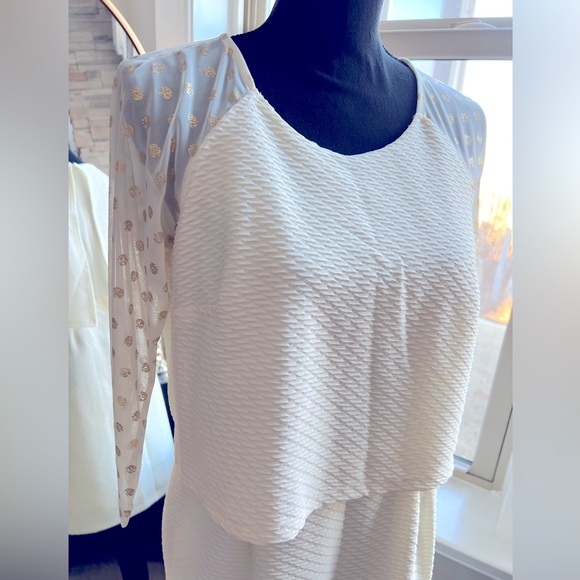 NY collection for Macy’s 
Off White overlay dress
Size: S - Picture 3 of 3